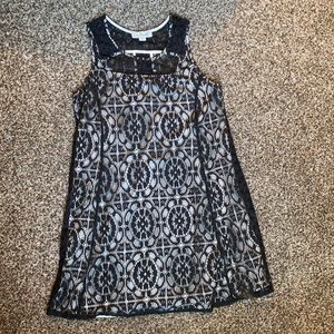 5/$22 cream and black lace dress size S/M